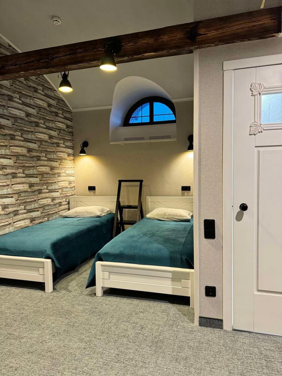 Hotel Veles Zolotonosha Zewnętrze zdjęcie