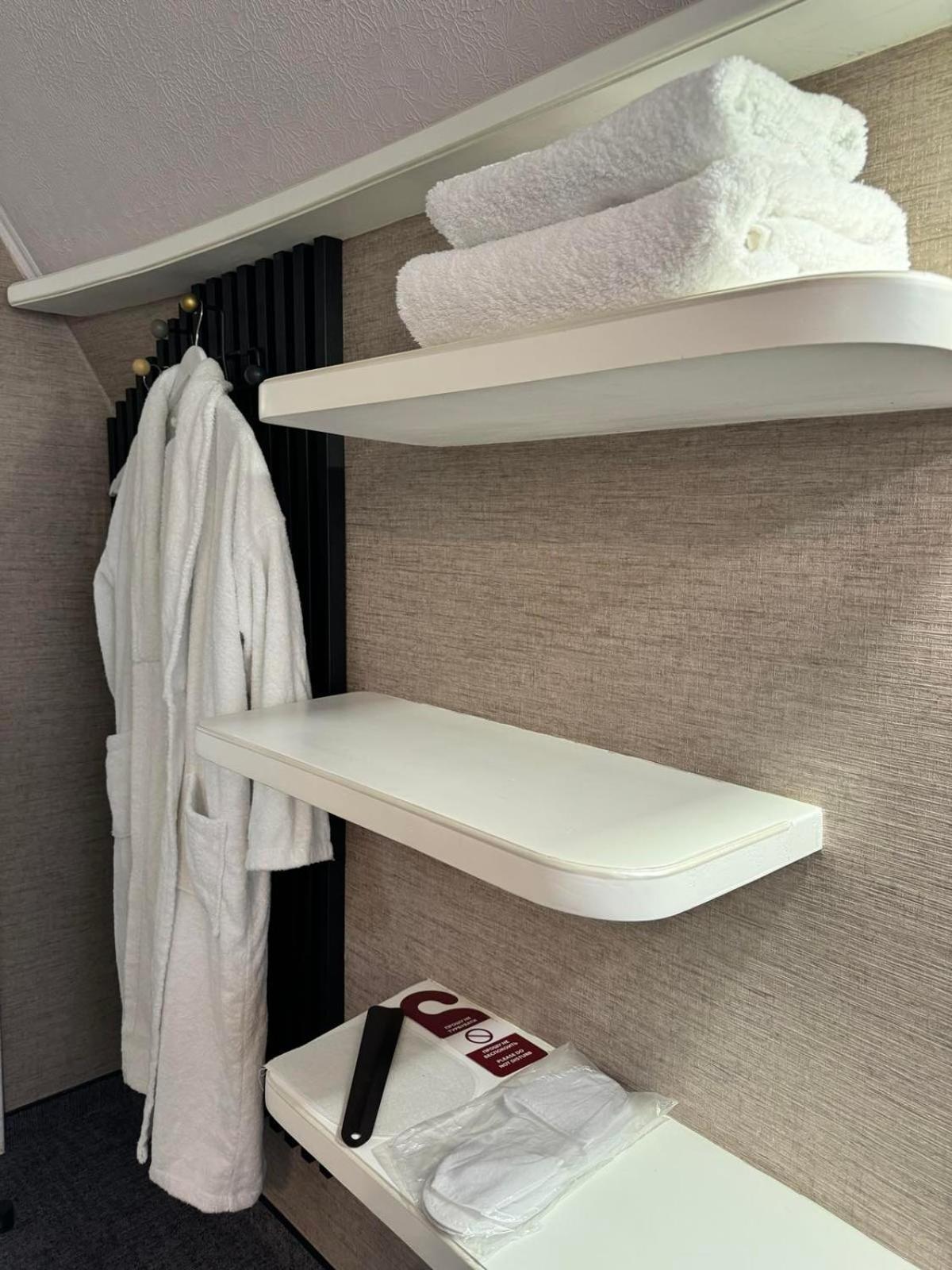 Hotel Veles Zolotonosha Zewnętrze zdjęcie