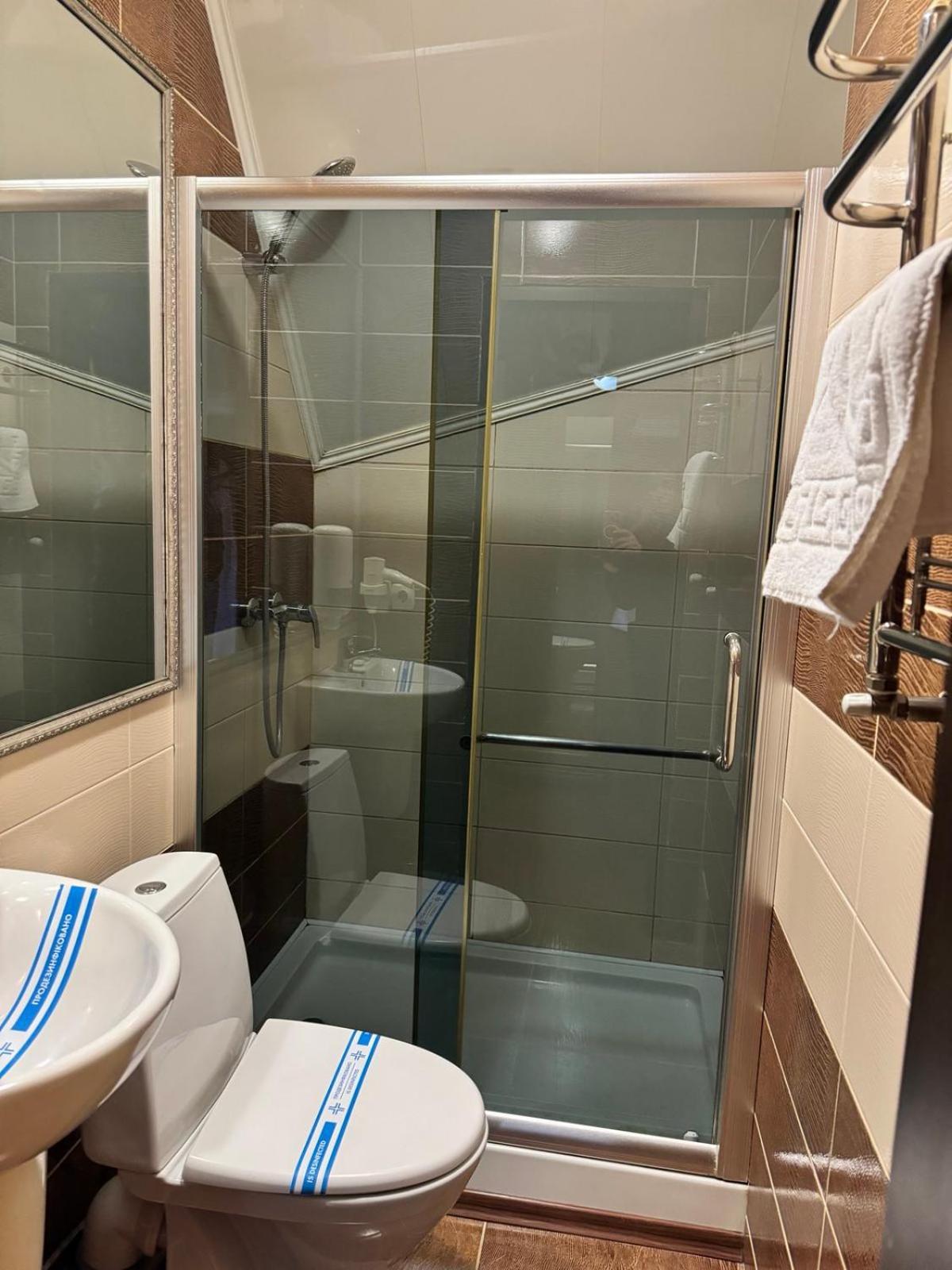 Hotel Veles Zolotonosha Zewnętrze zdjęcie