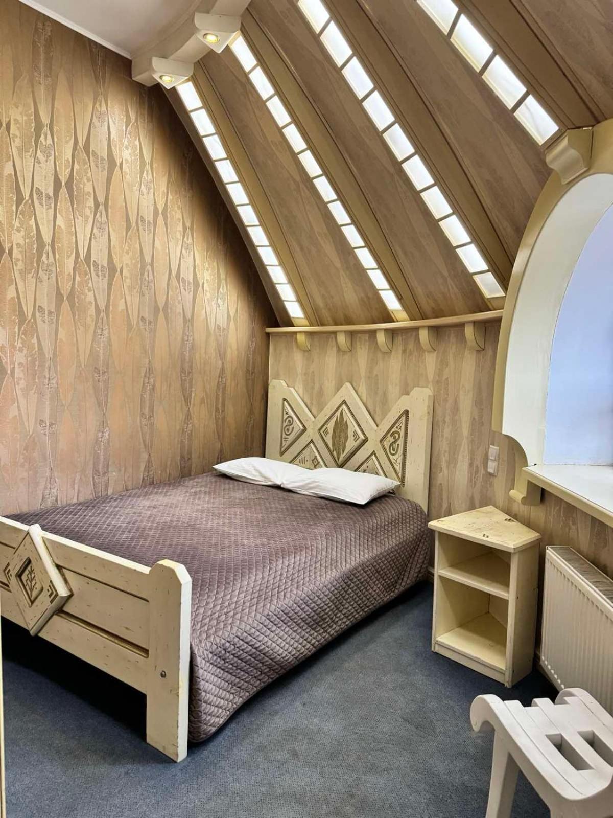 Hotel Veles Zolotonosha Zewnętrze zdjęcie