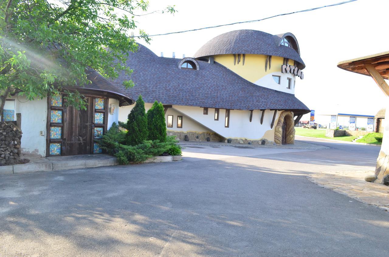Hotel Veles Zolotonosha Zewnętrze zdjęcie